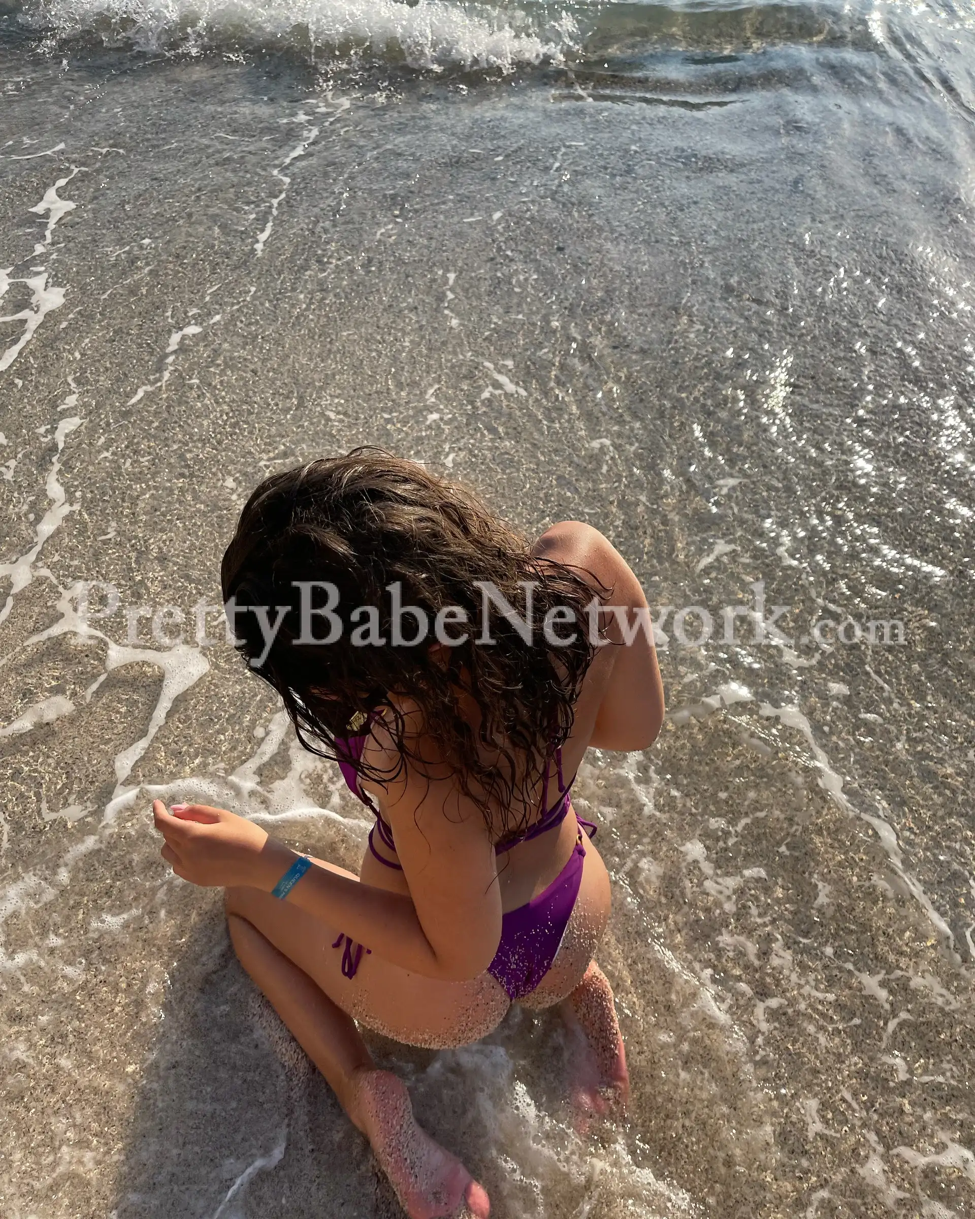 Malvika - Instagram Celebrity Escort in Dadar Near Chowpati Beach